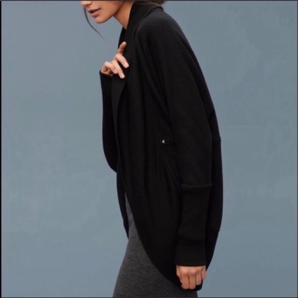 Aritzia Wilfred Diderot Cardigan Sweater Cocoon Sweater Black - Picture 3 of 16